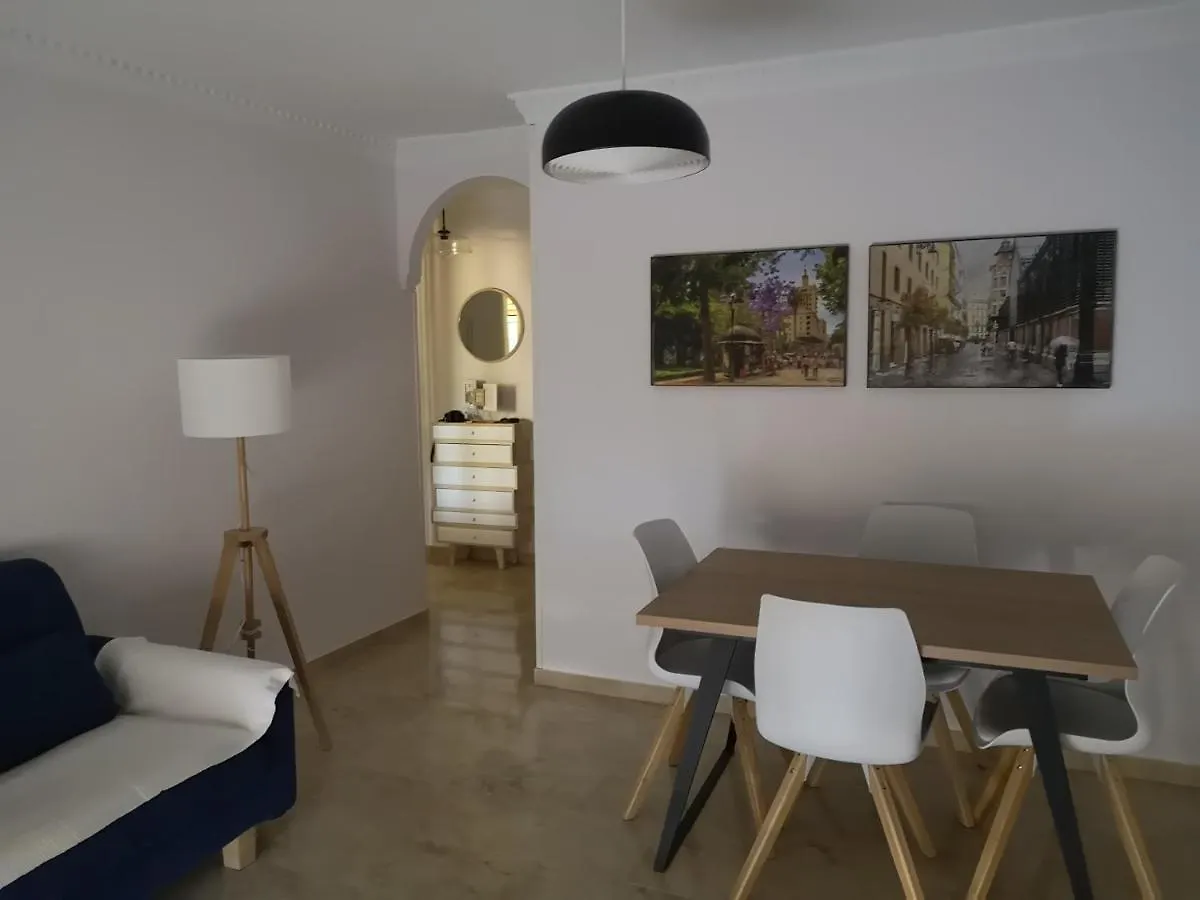 Acogedor apartamento de dos dormitorios en Playamar - Torremolinos